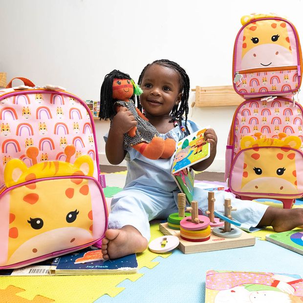MOCHILA-INFANTIL-FEMININA-PETS-GIRAFA-ROSA---0223033560001-MOCHILA-ESCOLAR-DE-RODINHAS-PETS-GIRAFA-ROSA---0229137560001-LANCHEIRA-INFANTIL-PETS-GIRAFA-ROSA---0152498560001_H