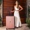 Mala Grande 32 kg ABS 4 Rodas Detroit Rosé – foto 10